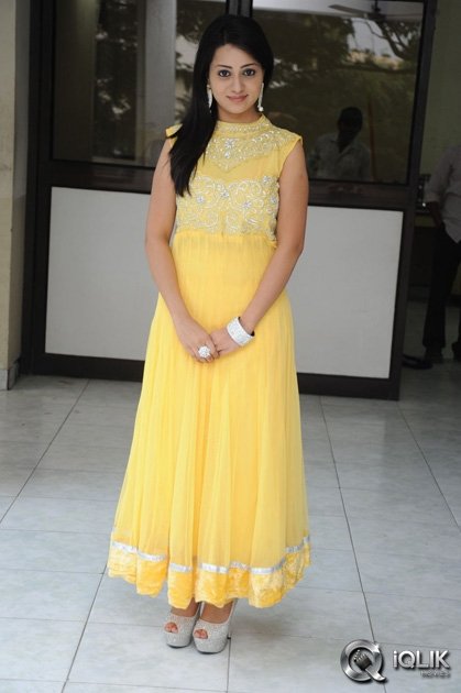 Reshma-at-Jeelakarra-Bellam-Movie-Press-Meet